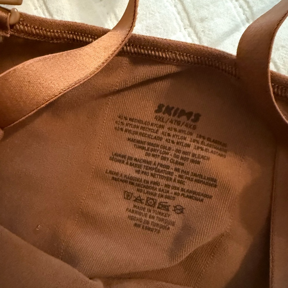 Skims seamless sculpt slip dress - Picture 2 of 2